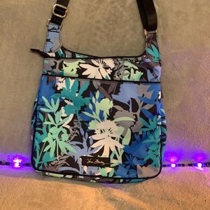 Vera Bradley Crossbody Purse✨